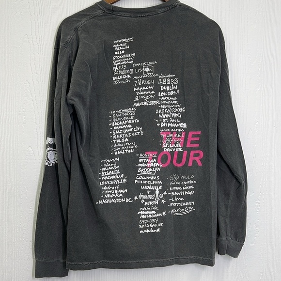 Urban Outfitters - Shawn Mendes Tour Doodle Long Sleeve T Shirt Size Medium - Picture 11 of 11